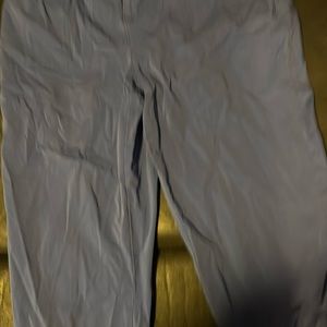 Capri pants